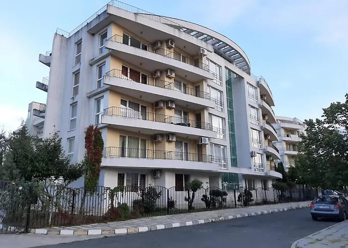 Azuro Aparthotel Sunny Beach