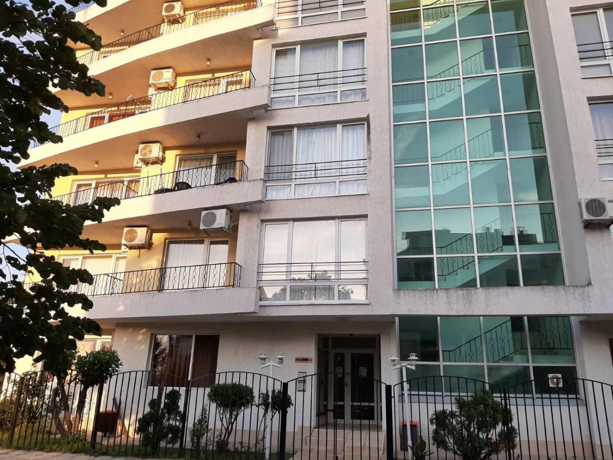 Apartment Azuro Sunny *